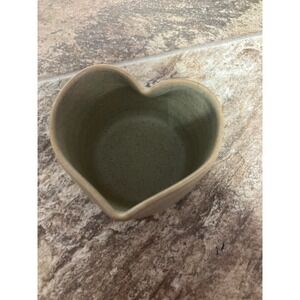 PB Studio Pottery Heart Shaped Trinket Bowl Green Beige Drip Glaze Stoneware